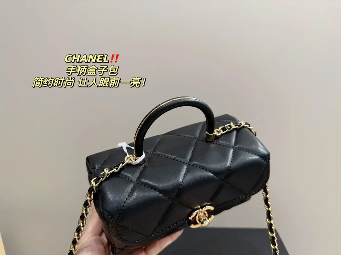 CC866 Mini Box Bag / 4.1 × 6.6 × 3.1 in