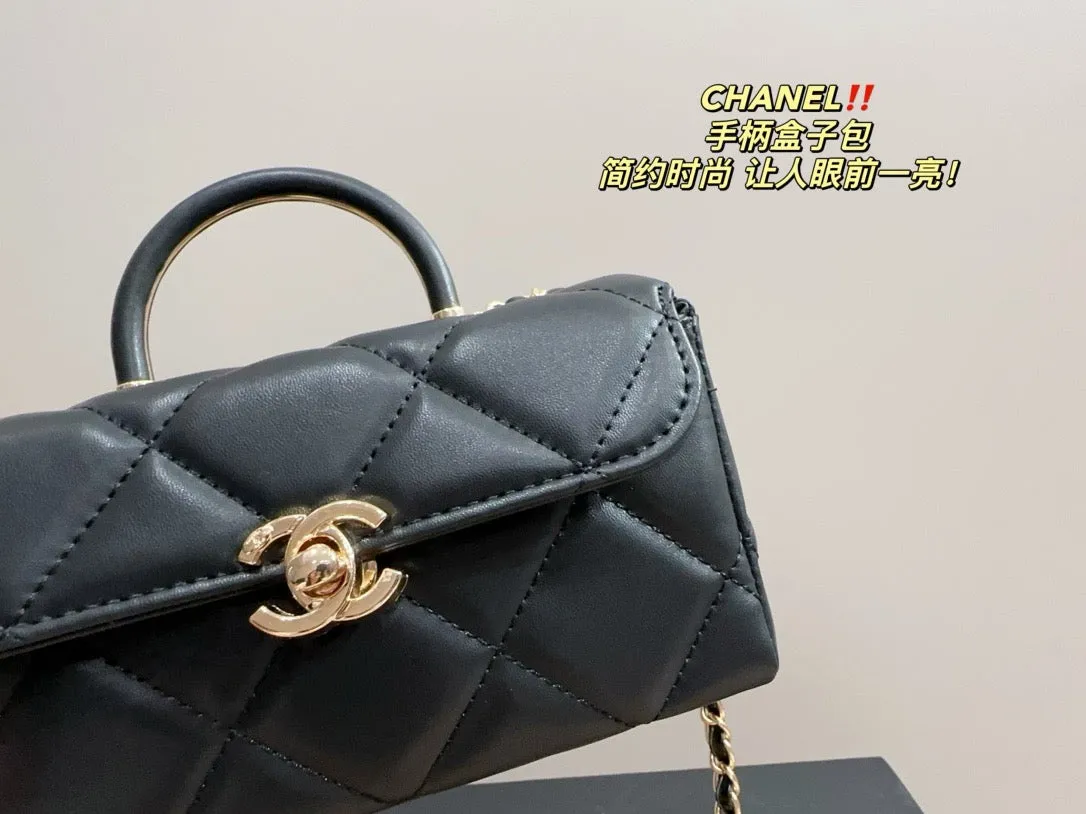 CC866 Mini Box Bag / 4.1 × 6.6 × 3.1 in