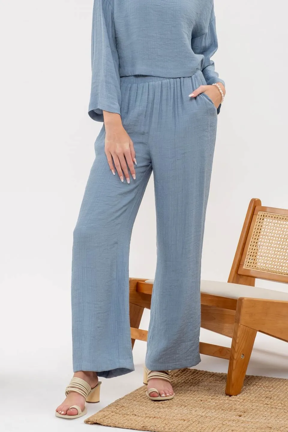 LIGHTWEIGHT HIGH RISE PANTS