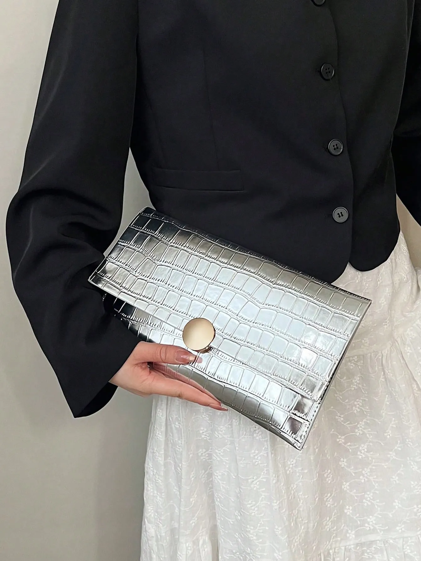 Minimalist Croc Embossed Envelope Bag Silver Metal Decor Clutch Bag