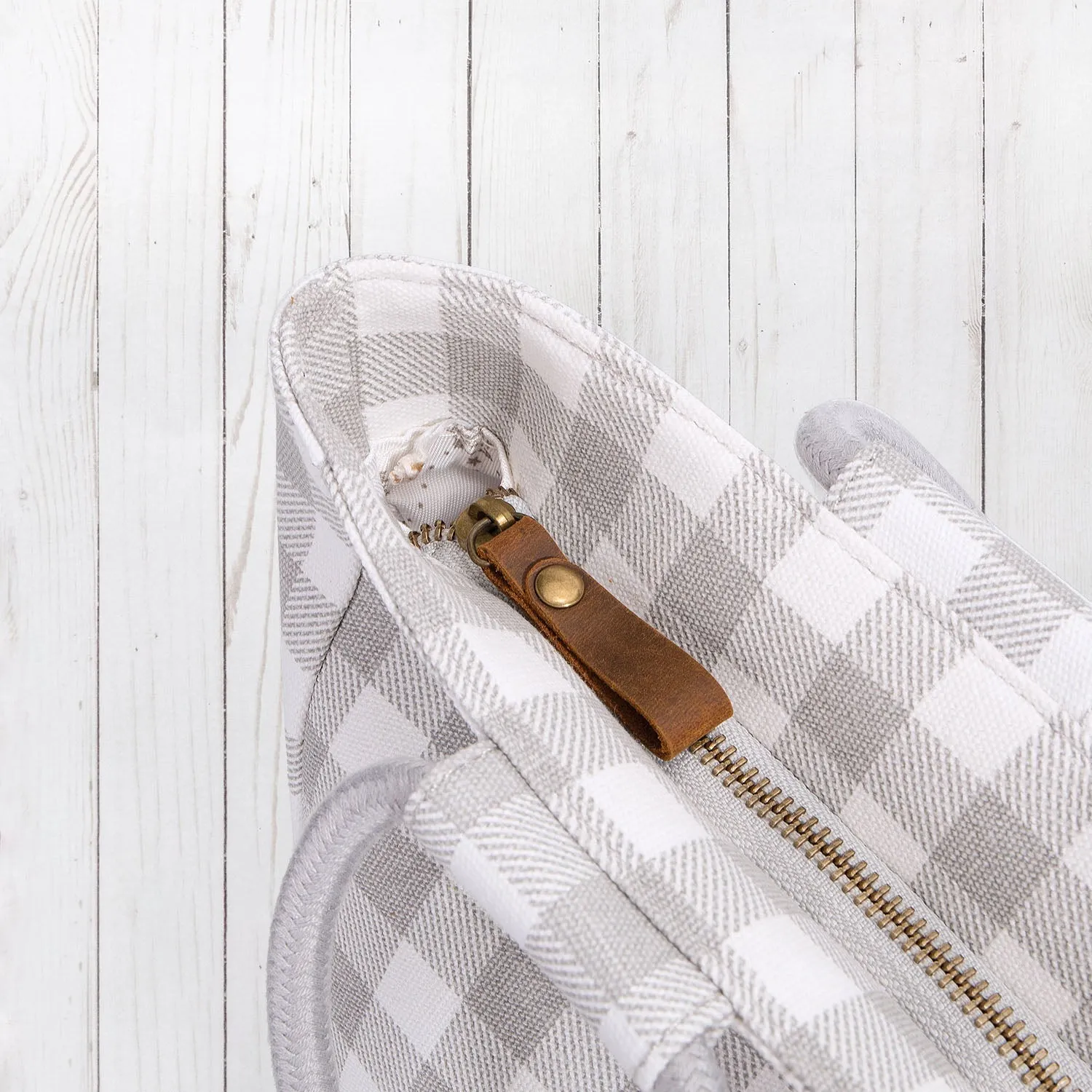 Smoky Gray Check Bag