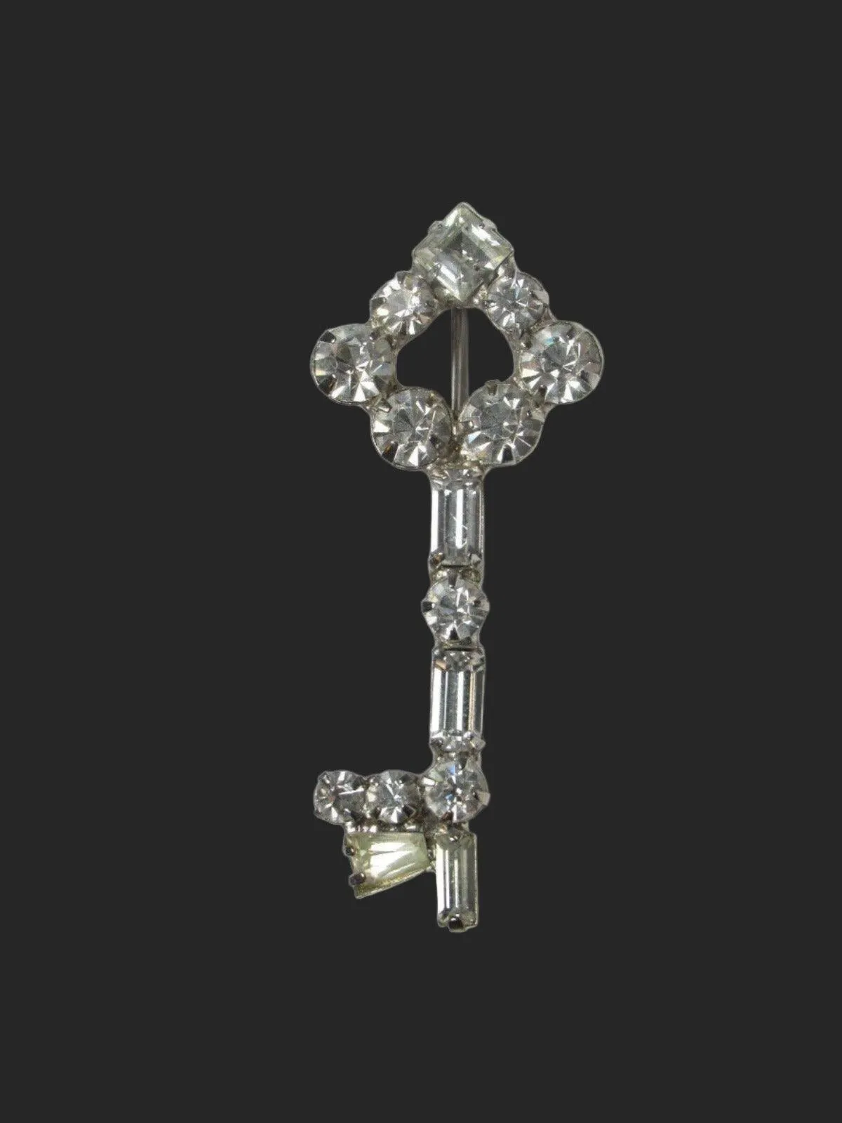 Sparkling Vintage Rhinestone Key Brooch