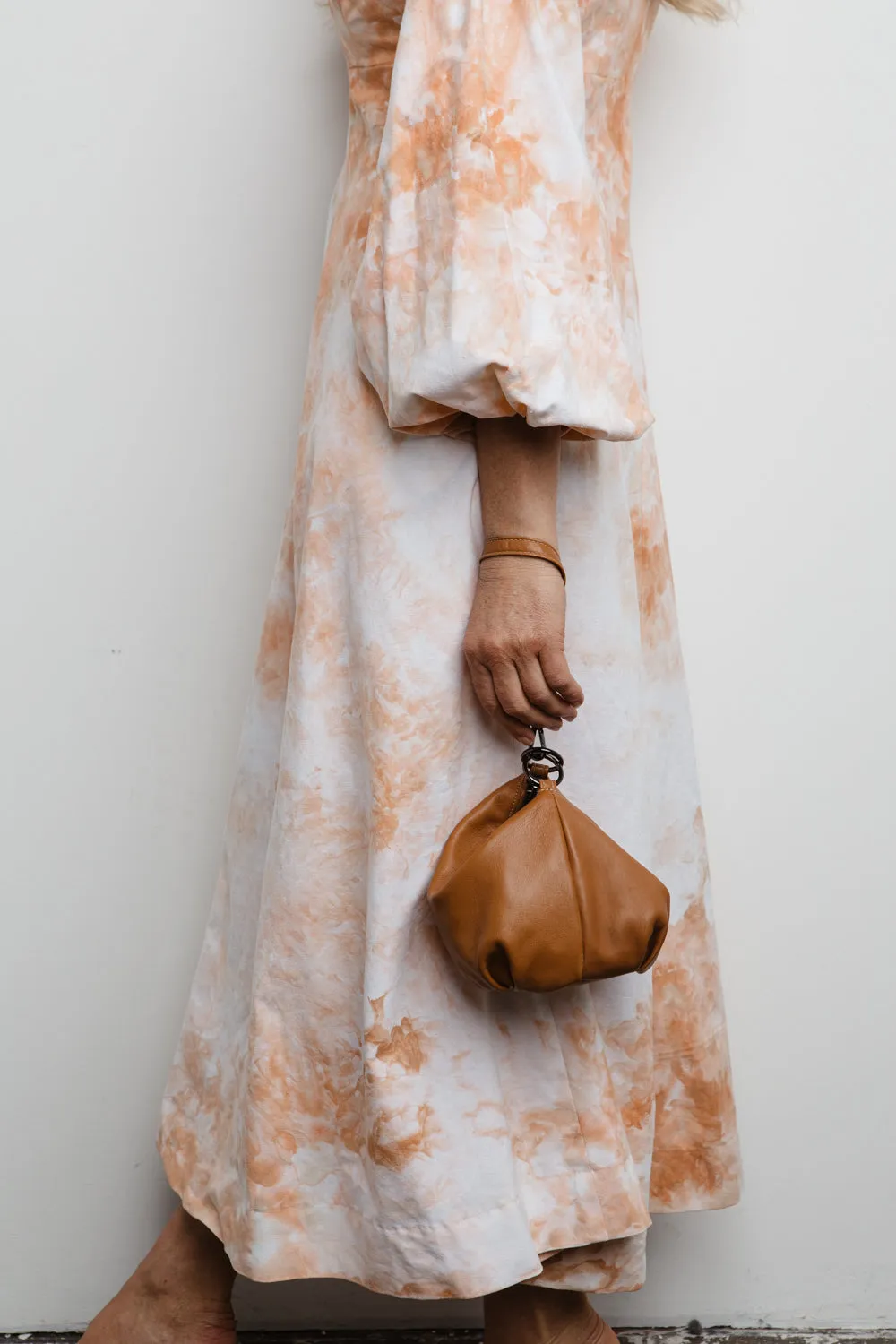 teardrop  | classic tan bag