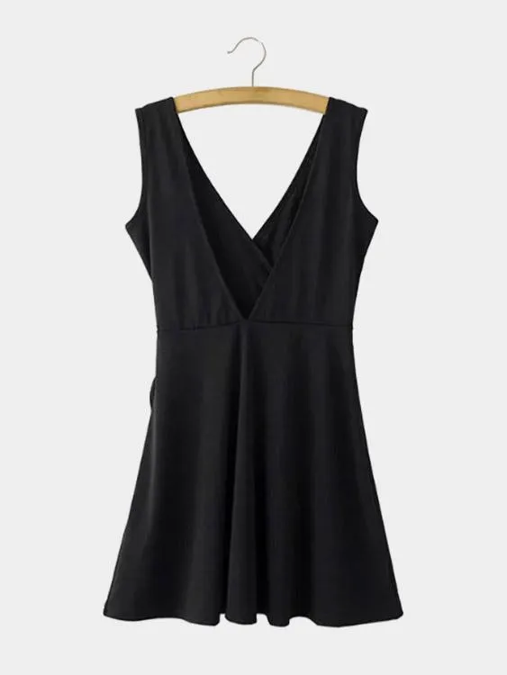 Wholesale Black V-Neck Sleeveless Backless Mini Dress